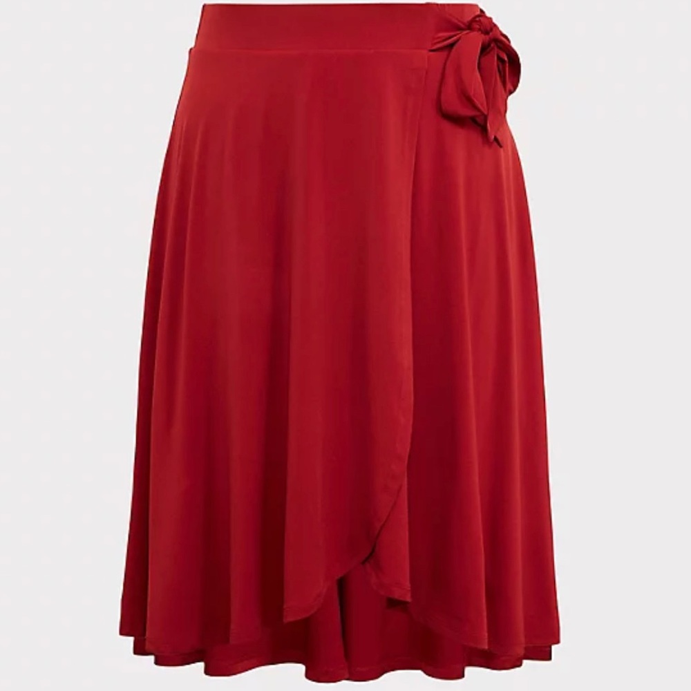 Torrid mid calf below knee flowy red skirt